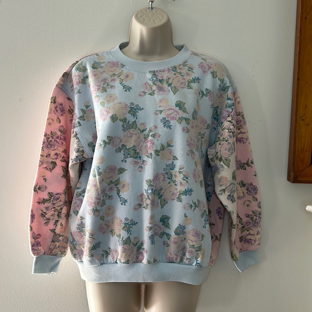 Vintage Pastel Color Block Floral Sweatshirt